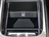 コンソールボックス内にアクセサリー電源が付いています