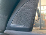 ハーマンカードン社製スピーカーシステム搭載。