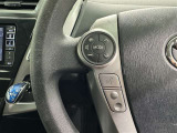 ステアリングスイッチ装備!運転しながら手元でオーディオの操作などができます。