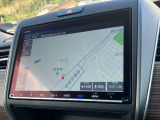 純正9インチインターナビ付きでフルセグ・DVD再生・Bluetoothなど付いてとても便利な車両です♪