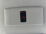 NissanConnectに加入していれば、あおり運転や急病、事故など緊急時にオペレーターに繋がり警察や消防への手配をサポートしてくれて安心のSOSコールが使えます!
