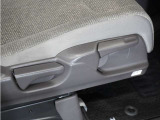 ◆シートハイトアジャスター◆運転席を上下に高さ調節ができます!運転ポジションを体格に合わせてシート調整できます。
