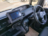 運転席、助手席シートの汚れも少なく良好です☆彡