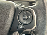【アダプティブ・クルーズ・コントロール】予め設定した車速内でクルマが自動的に加減速。 前走車との適切な車間距離を維持しながら追従走行し、高速道路でのドライバーの疲労を軽減してくれる嬉しい機能付♪