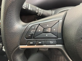 ステアリングにオーディオ操作スイッチが付いています。オーディオ画面に直接タッチしなくても操作が出来ますので、運転に集中できます。