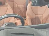 【BMWアロイホイル】軽量かつ強度に拘ったアロイホイル。走行性能ポテンシャルを引き出す設計。車の足元を引き締めてくれる大きなポイントはアロイホイルです。