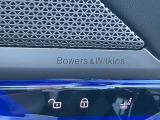 音にも拘りの Bowers & Wilkins サラウンド・サウンド・システム!