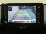 車両後方の映像を映すバックモニター。進路を確認しながら安全に車庫入れできます。