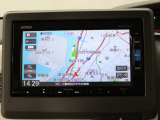 【純正ナビゲーション】使いやすいナビ操作にオーディオ機能も充実!Bluetooth接続で運転中のハンズフリー電話や好みの音楽を車内に流す事が出来ます。ラインナップや車種に応じて豊富な機能が使用可能♪