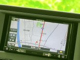 現在地を中心に周辺の道路や施設を確認でき、行き先までの道順を把握する際に役立ちます。縮尺や表示内容を見ながら目的地へ向かえるため、初めて訪れる場所へのお出かけにも便利です。