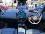 まずはご連絡をください!お車詳細や展示状況はMINI NEXT城東鶴見06-6933-3298まで。