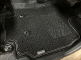 当店は整備工場併設の新車・中古車店です。全車認定中古車です。泉佐野市・貝塚市・熊取町・田尻町・泉南市・阪南市・岬町の泉州地域のお客様、大阪府内や他府県のお客様もお待ちしています。