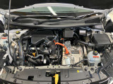 エンジンルームもクリーニング済みできれいですよ。日産の整備士がしっかりと丁寧に点検していますので安心してお乗りいただけます