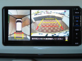 ★パノラマモニター★ギヤをRに入れるとナビの画面には上空から見下ろし感覚の映像がドライバーをアシスト★
