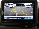 バックカメラで後退時も安心♪