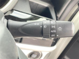 【 オートライト 】オートライトなのでライトの点け忘れを気にすることなく運転が出来ます♪//