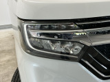【LEDヘッドライト】ディスチャージヘッドライト(HID)と同等の明るさで、夜道や雨天走行が明るく視界良好!! フォグライトも装備で、安心感さらにUPです♪安心ドライブを楽しんで下さい♪