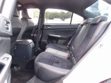 人気のWRXS4カスタム車両の入庫!ストラーダSD地デジナビを装備し、TEIN車高調、WORK製T7R18AW、フジツボマフラーなどの充実装備に加え、タイヤの溝も9分山残っております