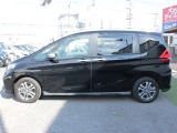 このお車はホンダ純正光脱臭・抗菌加工を納車前に致します。光触媒消臭は光触媒と銀イオンにより消臭とウイルス除菌や抗菌効果のダブル効果で車内を快適に保ちます。