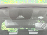 【トヨタセーフティセンス】走行中に前方の車両等を認識し、衝突しそうな時は警報とブレーキで衝突回避と被害軽減をアシスト。より安全にドライブをお楽しみいただけます。