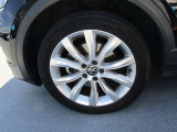215/50R18タイヤ/7Jx18アルミホイール(10スポーク)