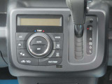 自社整備工場を完備!ご購入後のアフターメンテナンスもロイヤルに全てお任せください!