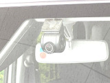 【ドライブレコーダー】ドライブレコーダー装備!走行中はもちろん、あおり運転や事故に遭遇した際、映像で記録し、万一のリスクに備えます。※記録用SDカードはお客様ご自身でご準備いただく必要があります。