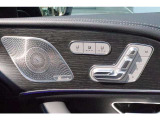 納車前整備は、メルセデスベンツ国際認定メカニックによる最新の検査ライン等の施設が充実した当社工場で入念に行います。
