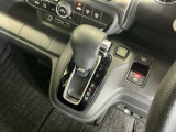 発進時から滑らかに加速する無段階変速のCVTはストップ&ゴーの多い街の中も快適です