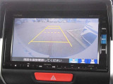 バックガイドモニターで、後方を確認しながら安心して駐車することができます。運転初心者も熟練者も必須の機能ですよ!