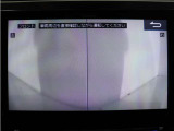 【フロントカメラ】死角になる前方の状況をナビ画面に表示にします。狭い道や駐車場などで安心ができる大変便利な機能になります!