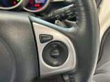 【クルーズコントロール】アクセルペダルを踏まずに一定の車速で走行できますので、高速道路など加減速の少ない道で便利です♪長距離ドライブの疲れを軽減してくれる、嬉しい装備ですよね♪
