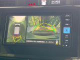 【パノラミックビューモニター】専用のカメラにより、上から見下ろしたような視点で360度クルマの周囲を確認することができます☆死角部分も確認しやすく、狭い場所での切り返しや駐車もスムーズに行えます。