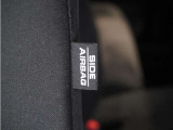 ◆サイド+サイドカーテンエアバッグシステム◆胸部へのダメージを低減するサイドエアバッグと頭部や頸部を保護するサイドカーテンエアバッグで安心をサポートします