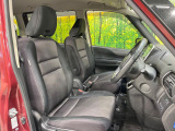 運転席シート廻りは使用感も少なく、良好な状態となっています。前オーナー様が丁寧に使っていたことがよくわかりますね。