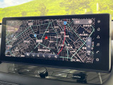 【大画面ナビ】人気の大型12.3インチナビを装備。存在感のある大画面はインパクト大!ナビ利用時のマップ表示は見やすく、テレビやDVDは臨場感がアップ!いつものドライブがグッと楽しくなります♪