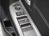◆パワーウィンドウスイッチ◆運転席から全席の窓の開閉操作を行うことが出来いつでも換気ができます!