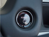 【Honda CONNECT】クルマとスマートフォンを連携させ、より安全で快適なカーライフを実現するためのシステムです。ホンダが開発した新世代のコネクテッド技術。