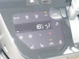 車内は快適オートエアコン