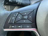 ステアリングに装備されたスイッチで運転中でも楽に音量の操作が可能です♪♪慣れると目線をそらさずに行えますので安全です♪♪