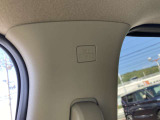 カーテンエアバックを装備しております。