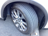 タイヤの残量は是非お車でご確認下さい。