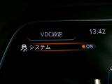 VDC機能付き!!滑りやすい路面やカーブ走行時の横滑りを軽減して、車の安定性を向上させてくれるので、雨の日などの運転も安心です♪
