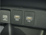 ◆USBチャージャー◆使いやすい場所に装備されています。