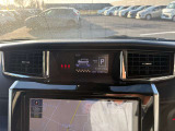 中央エアコン吹き出し口