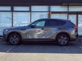 エンジン、トランスミッション、ボディ、シャシーのすべてにスカイアクティブテクノロジーを採用!上質で気持ちのいい走りと、優れた燃費性能を両立しています。
