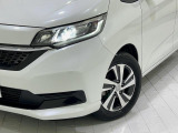 【LEDヘッドライト】LEDヘッドライトは消費電力が少ないので寿命が長いですよ!明るさも十分で、夜間走行の負担を和らげてくれます、オート点灯システムも付いております