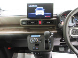 中古車は一物一価、同じようなお車でも、整備状況、外内装の状態など様々です。