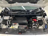 電気自動車のメンテナンスは日産にお任せください。電気自動車を知り尽くしたプロが最新の機器を使ってお車の点検・整備を実施します。エンジンオイルなどがないので、メンテナンス費用が安いのも魅力的です。