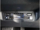 ETC車載器付きです。高速道路の料金所もスムーズに通過できます。